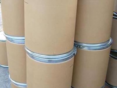 براميل ليفية وأكياس منسوجة 